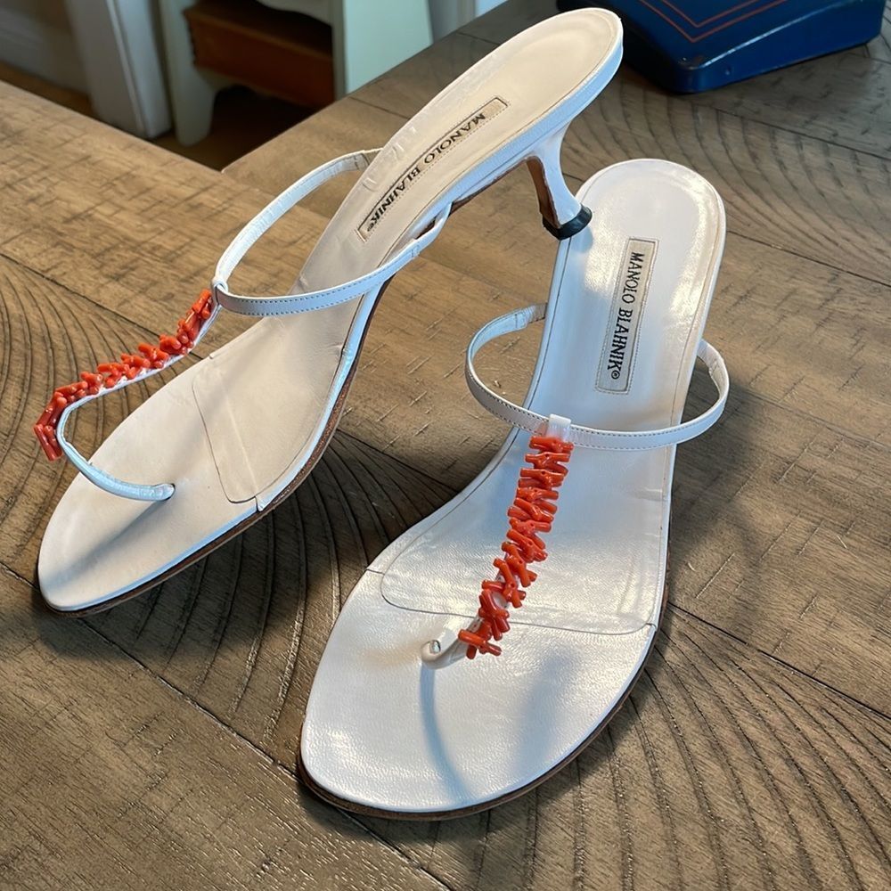 Manolo Blahnik White Sandal Heels with Coral Bead Detail - Picture 2 of 7